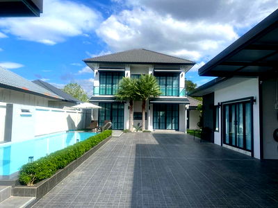 บ้านเดี่ยว หนองปรือ ชลบุรี : ขายพลูวิลล่า 2 ชั้น พัทยา ซอยสยามคันทรี่คลับ 12.9 ล้าน 