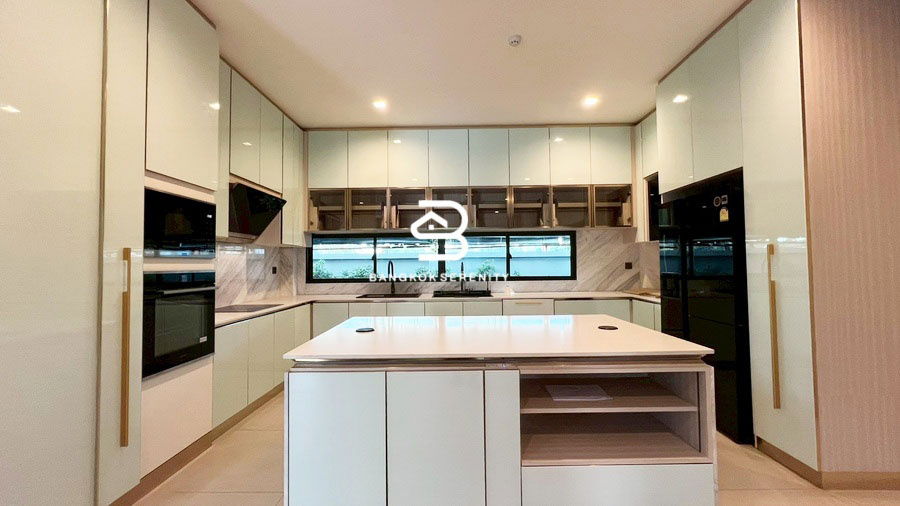 picture Luxury house for rent at Grand Bangkok Boulevard Krungthep Kreetha - 20/22