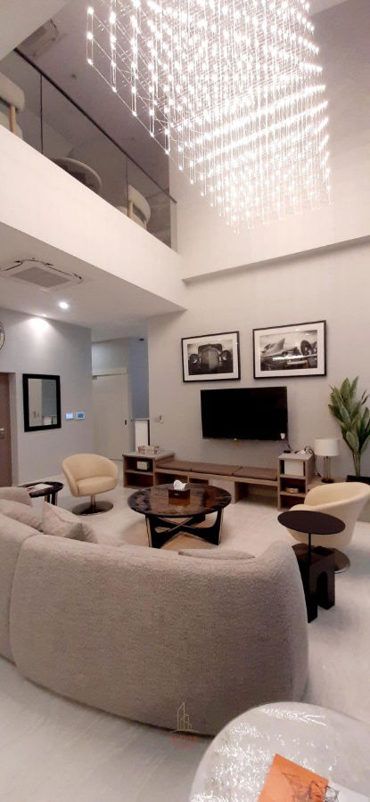 picture RH120725 For rent: 3-story detached house with 8 bedrooms and elevator, located near the Ramintra Expressway (Pradit Manutham). - 3/7