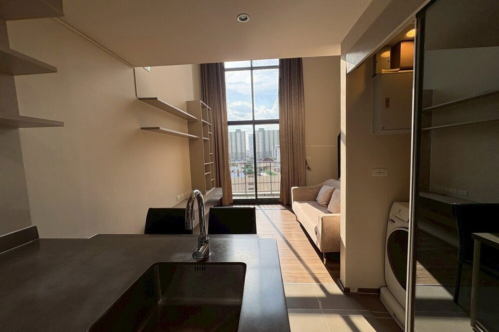 picture 🔥 Sale with tenant !! 🔥 Code C20240900069..........Onyx Phaholyothin, 1 bedroom Loft, 1 bathroom, high floor 10++, furnished, Special Deal!!📣📣 - 7/9