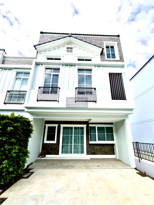 Townhouses for rent วิทยาลัยดุสิตธานี : For Rent Townhouse/Townhome  , indy 2 Bangna-Ramkhamhaeng 2 , corner unit , MRT-Si U Dom , Dok Mai , Prawet , Bangkok , CX-139477 ✅ Live chat with us ADD LINE @connexproperty ✅