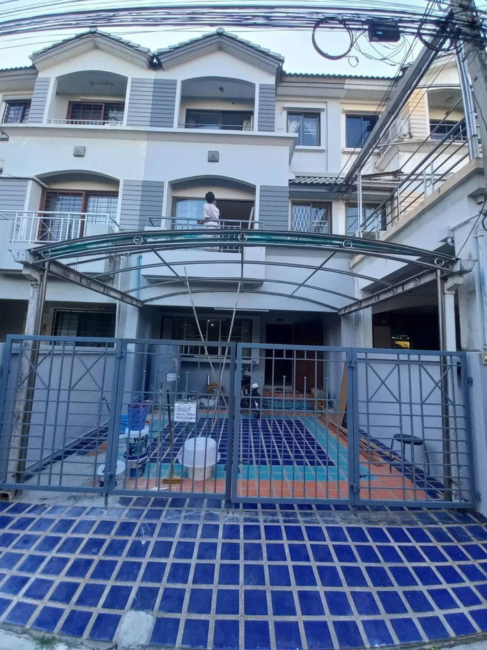 รูป ขายบ้าน ที่  บ้านกลางเมือง  พระรามเก้า ซอย 43  - รูปที่ 2/8