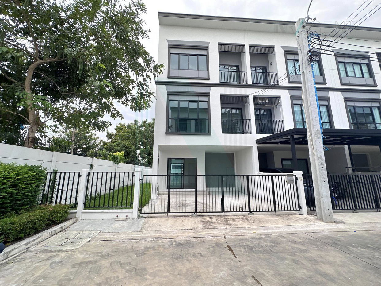 รูป ให้เช่าทาวน์เฮาส์ 3 ชั้น บ้านลุมพินี ทาวน์เพลส สุขุมวิท-ศรีนครินทร์ 3 ห้องนอน 3 ห้องน้ำ - รูปที่ 1/8