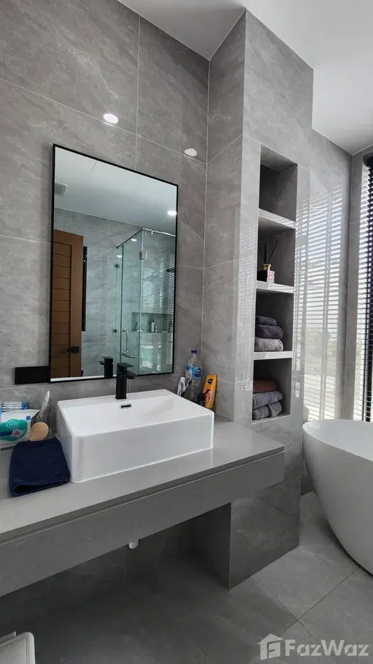 picture 4 Bedroom Villa for sale in Chalong, Phuket 5922649 - 10/38