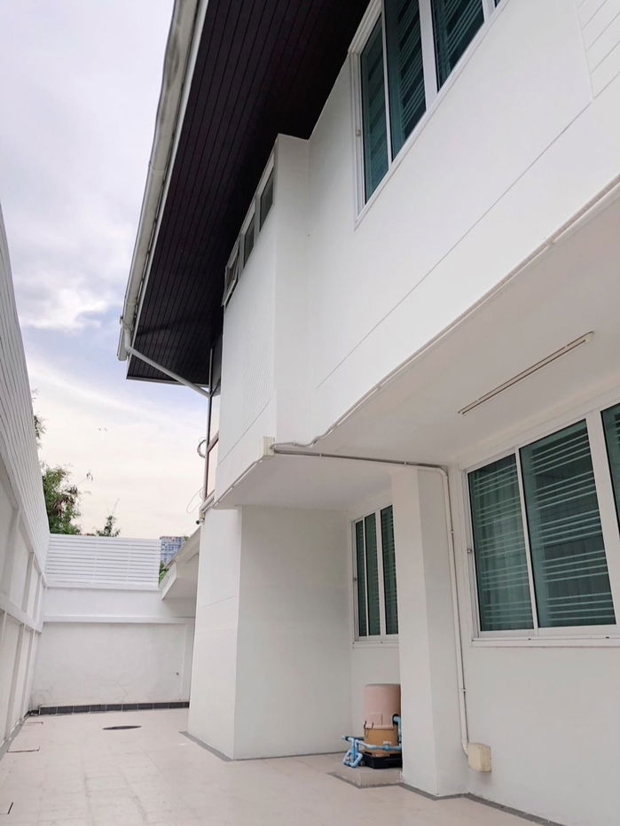 picture 🏡 For Sale: Fully Renovated 2-Storey Detached House – Vibhavadi Location 🚇 Near MRT Ratchadaphisek | 🛍️ Close to Central Ladprao - 19/26