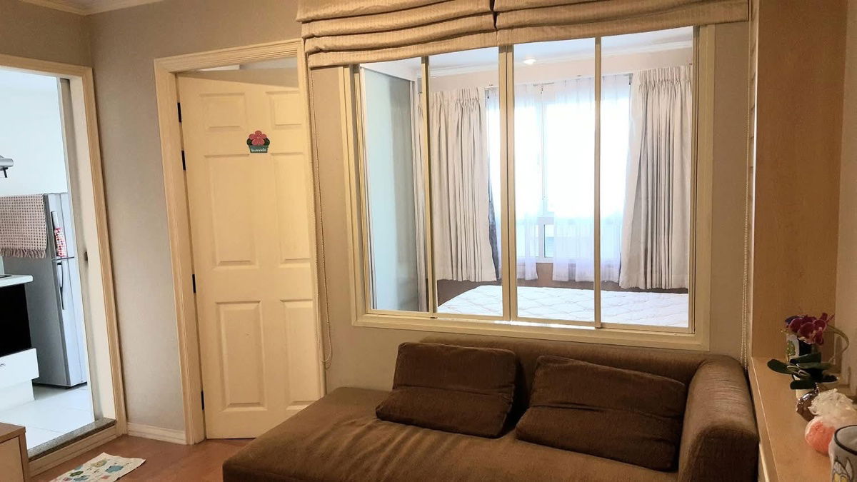 picture code : E212 Lumpini Ville Cultural Center - 4/15