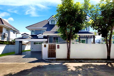 บ้านเดี่ยว ม.เอเชียอาคเนย์ : บ้านสวย หลังใหญ่ สไตล์อังกฤษ  พื้นที่ 110 ตารางวา  หมู่บ้านบริติช พาร์ค ทวีวัฒนา เพชรเกษม