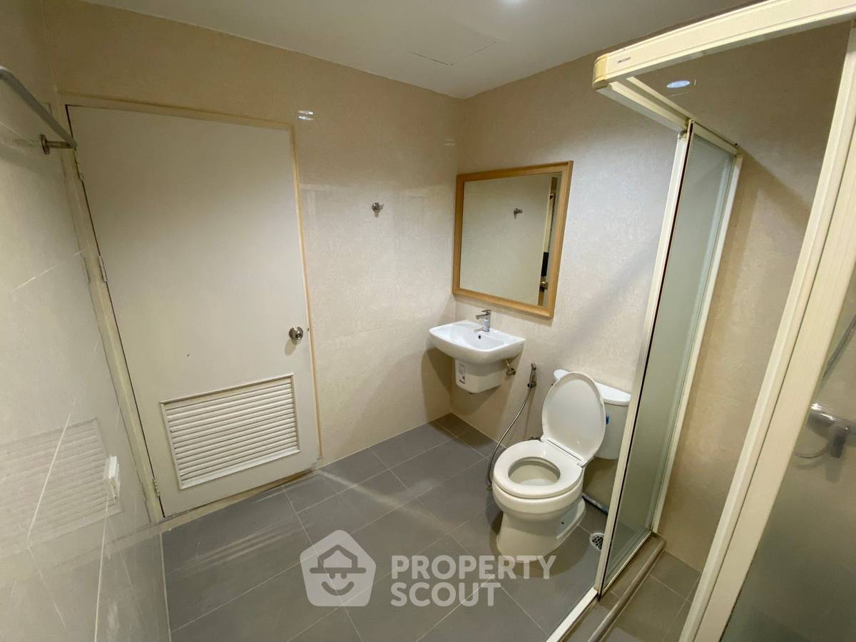 รูป คอนโด 2-ห้องนอน ที่ วิทยุ คอมเพล็กซ์ คอนโดมิเนียม ใกล้ BTS เพลินจิต (ID 1365411) - รูปที่ 7/11