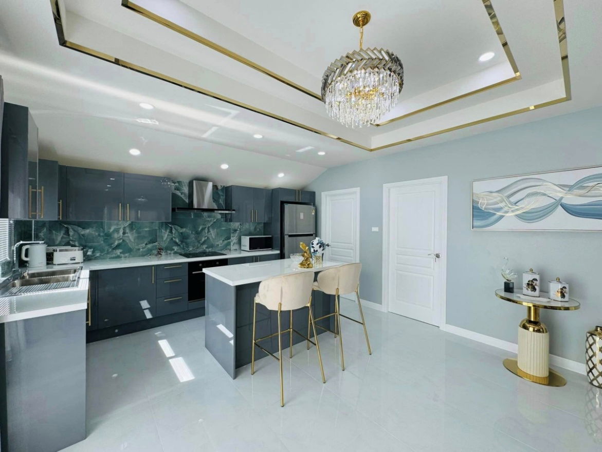 รูป KT0018📲LineID @556ryccg🏡บ้านพูลวิลล่าพัทยาเหนือ 60ตรว 350ตรม 4ห้องนอน เฟอร์นิเจอร์ครบ พร้อมสระน้ำ - รูปที่ 11/25