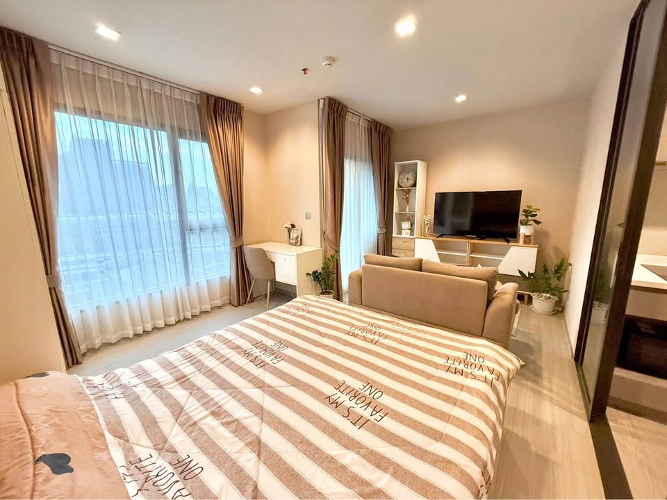 รูป ✨🦄ขายด่วน 🦄✨Life Asoke Rama 9 | ห้องพร้อมอยู่ 🚝 ใกล้ MRT พระราม 9 ฟังก์ชันลงตัว จบในที่เดียว โทร 096-2493698 (LAR0298) - รูปที่ 4/18