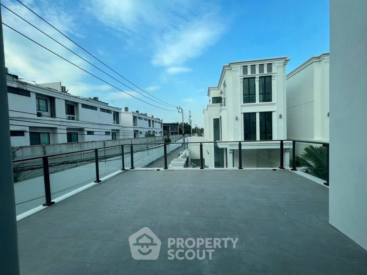 รูป บ้าน 3-ห้องนอน ที่ เดอะ มาสเตอร์ เอกมัย-สุคนธสวัสดิ์ ใน บางกร่าง (ID 2165158) - รูปที่ 6/9