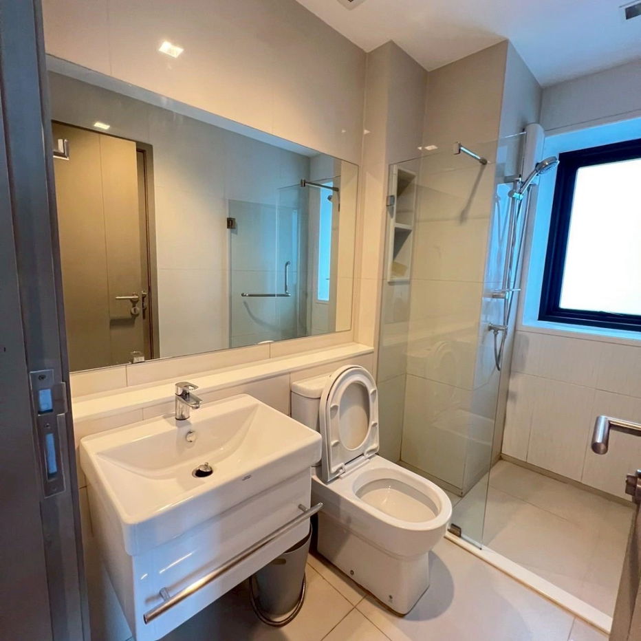 รูป P-1009 🗼Life Asoke Rama9 เดินไป MRT พระราม 9 เพียง 200 เมตร *แบบ 2ห้องนอน 2 ห้องน้ำ เพียง 8.1 ล้าน วิวเมือง สวย 🗼*0659174222*🗼 - รูปที่ 6/8