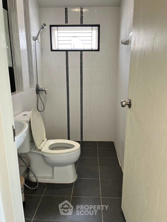 รูป บ้าน 3-ห้องนอน ที่ ไลฟ@บางละมุง ใกล้ แหลมฉบัง (ID 2472871) - รูปที่ 13/17