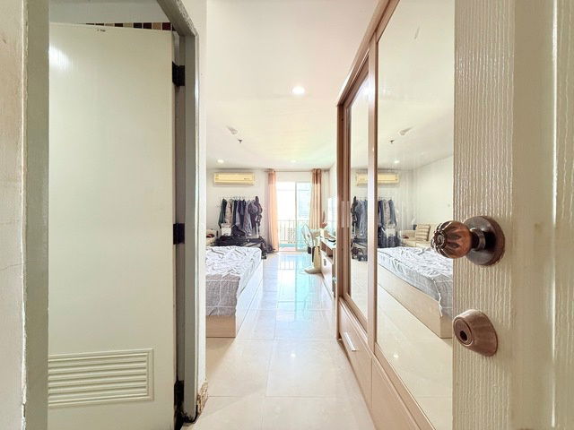 รูป ขายรีเจ้นท์ โฮม5 รัชดาภิเษก 19 Regent Home 5 ชั้น 8 ตึกB ใกล้MRTรัชดาภิเษก รวมรีโนเวทใหม่ทั้งห้อง - รูปที่ 1/8