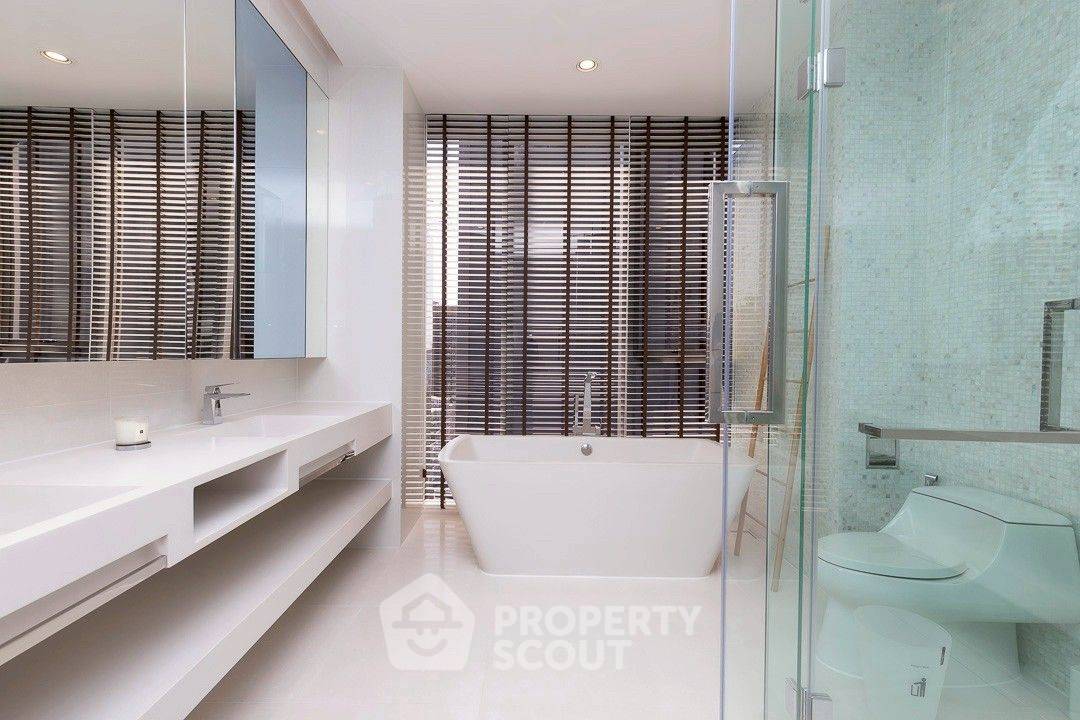 picture 2-BR Condo at Vittorio Sukhumvit 39 near BTS Phrom Phong (ID 1304228) - 15/24