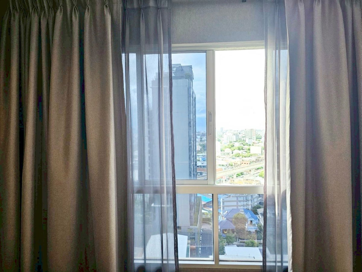 รูป ❤️ห้องระดับAAA เช่าเพียง12,999฿ ยังไม่การเช่าใดๆ รีโนเวทสไตล์ไร้แสงรบกวน เฟอรระดับAAA มีเครื่องซักผ้า - รูปที่ 12/17