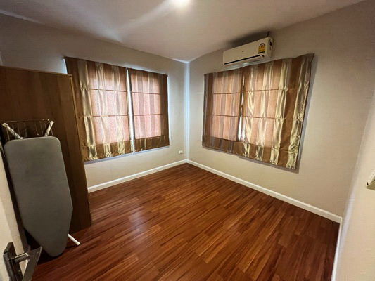 picture FOR RENT MANTANA BANGNA KM.13 / 3 bedrooms 3 bathrooms / 50 Sqw. 170 Sqm. **27,000** CLOSE TO VERSO INTERNATIONAL SCHOOL - 9/15