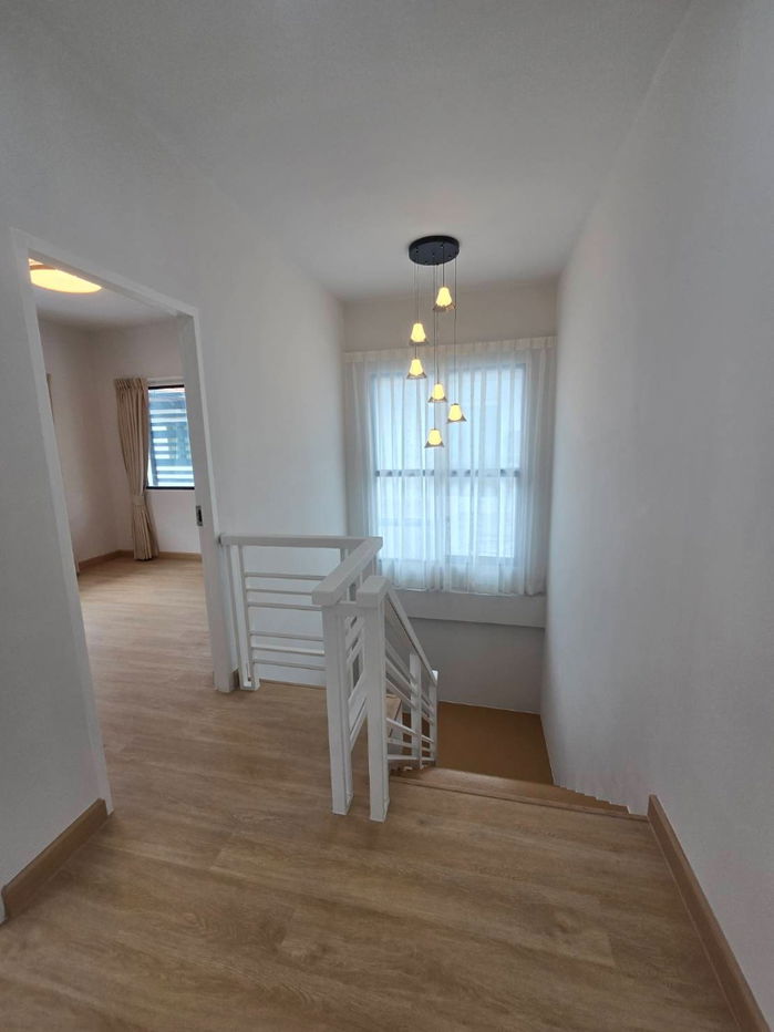 รูป บ้านแฝด ตกแต่งรีโนเวทใหม่ ทำเลดี กว้างขวาง พร้อมเฟอร์ฯสวยๆ หมู่บ้าน พร้อมพัฒน์ไพร์ม ซ.25 ถนนปัญญาเนเชอรัลปาร์ค ปัญญาอินทรา คลองสามวา - รูปที่ 39/44