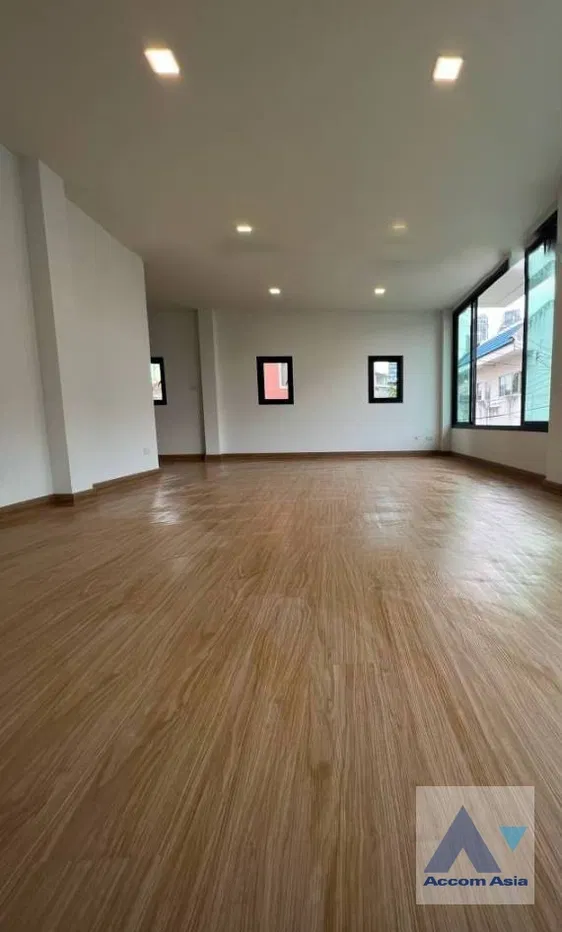 รูป 🔼🔽 AccomA 📩 Home Office 3 BR House in Phra Khanong Nuea (AA35409) - รูปที่ 12/16