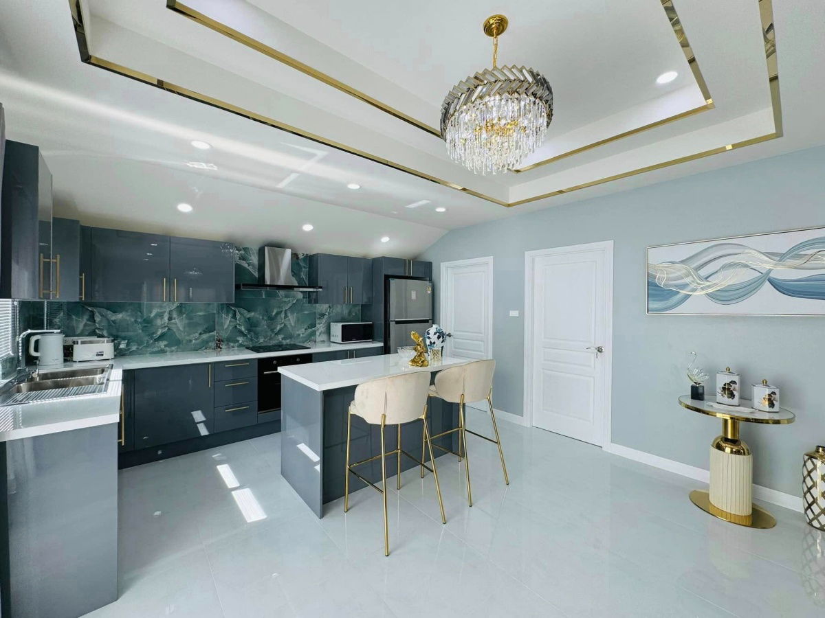 รูป ขายพูลวิลล่า 2 ชั้น ใจกลางพัทยาเหนือ ทำเลดีเดินทางสะดวก - รูปที่ 21/33