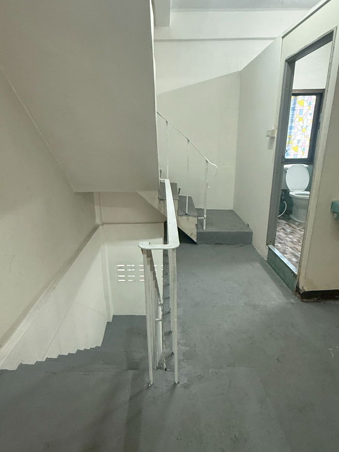 รูป 🏢 ให้เช่าตึกแถว 3 ชั้น ติดถนนหลักรถผ่านเยอะมากๆ สุขุมวิท 101/1 มี 2 ห้องนอน 2 ห้องน้ำ ทำเลดี เดินทางสะดวก ใกล้รถไฟฟ้าสองสาย - รูปที่ 9/15