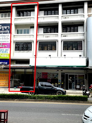 Shophouses for sale Sriracha Technological College : (Renovate) Shop House for Sale near Laemchabang