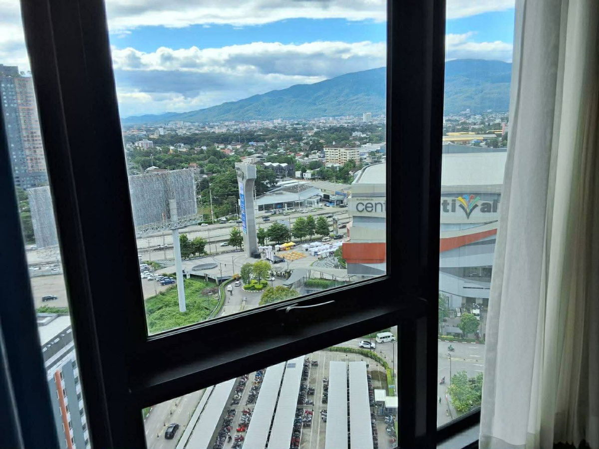 picture A spacious condo for rent with a Doi Suthep view, in a prime location within walking distance to Central Festival. - 11/12