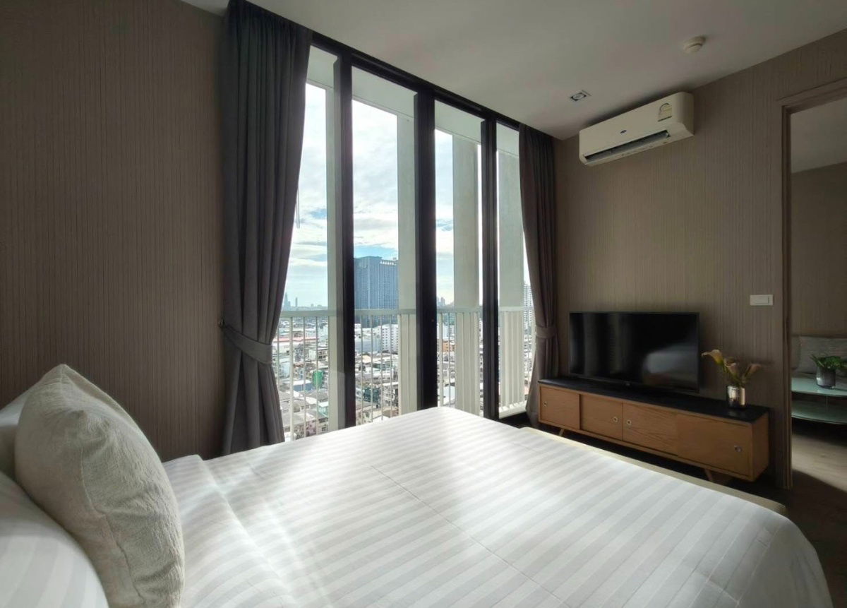 picture Park Origin PhromPhong ( Park 24 ) - 6/12