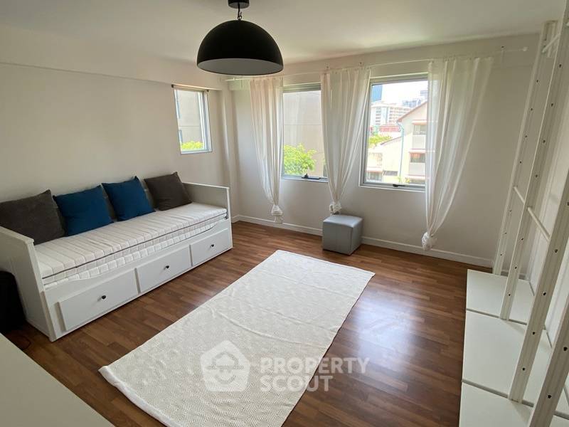 picture 2-BR Condo at Raintree Villa Sukhumvit 53 near BTS Thong Lor (ID 825813) - 3/4