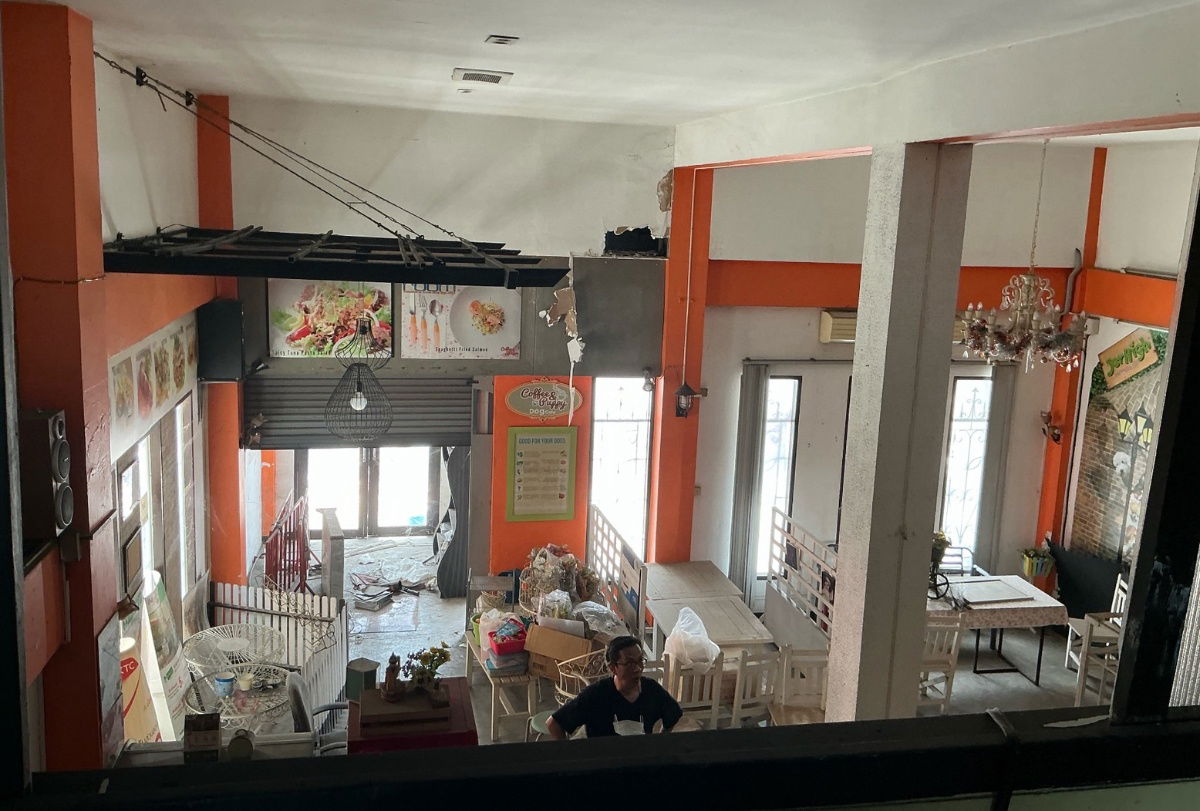 picture Commercial Building for Sale on Chaeng Watthana 12 💰Sale Price: 14,000,000 THB  - 8/10