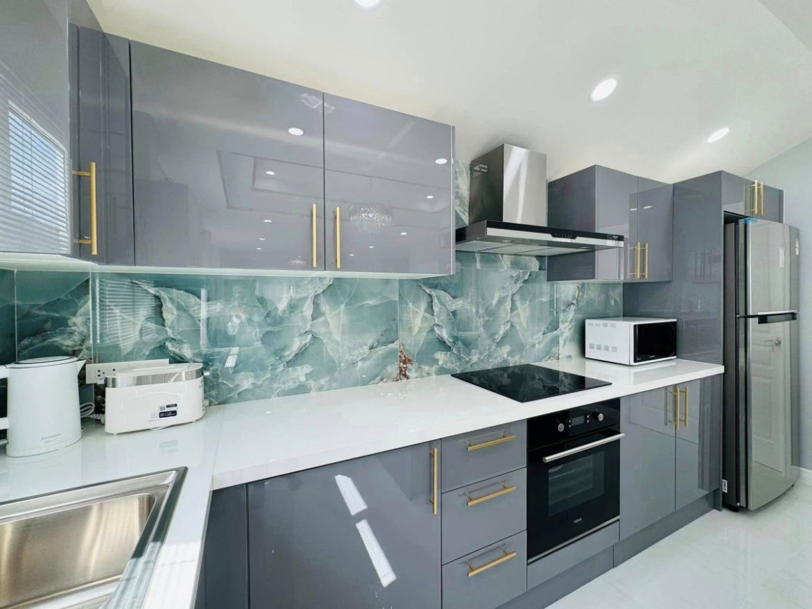 รูป KT0018📲LineID @556ryccg🏡บ้านพูลวิลล่าพัทยาเหนือ 60ตรว 350ตรม 4ห้องนอน เฟอร์นิเจอร์ครบ พร้อมสระน้ำ - รูปที่ 12/25