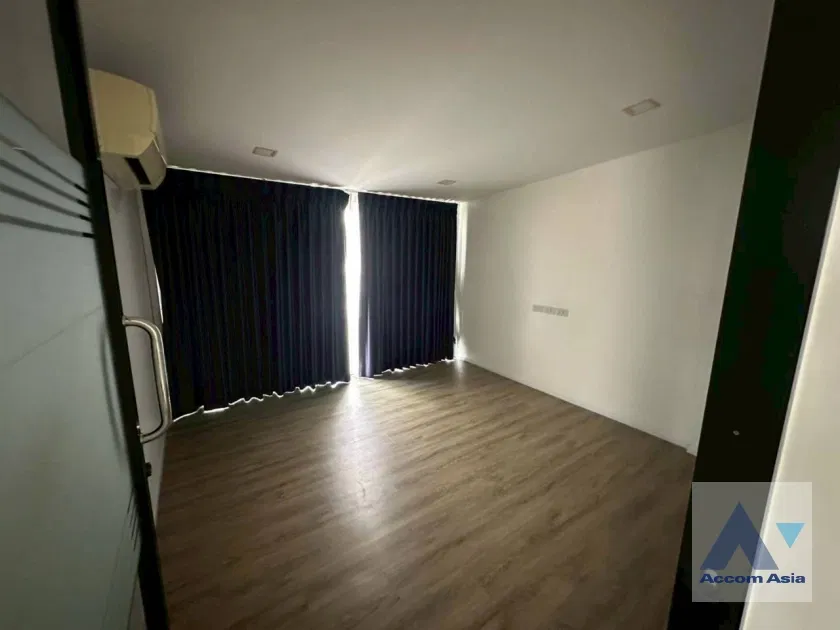 picture 🔼🔽 AccomA 📩 Home Office 4 BR House in Suan Luang (AA25469) - 10/20