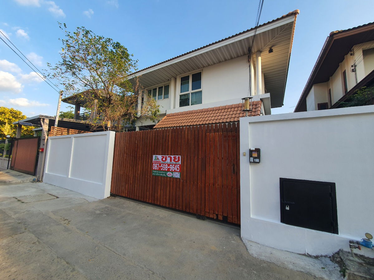 picture 2-Storey Detached House, 79.65 sq.w., Salathammasop 3, Taling Chan – Bangkok with nearly 400 sq.m. of living space. canal-side atmosphere - 39/40