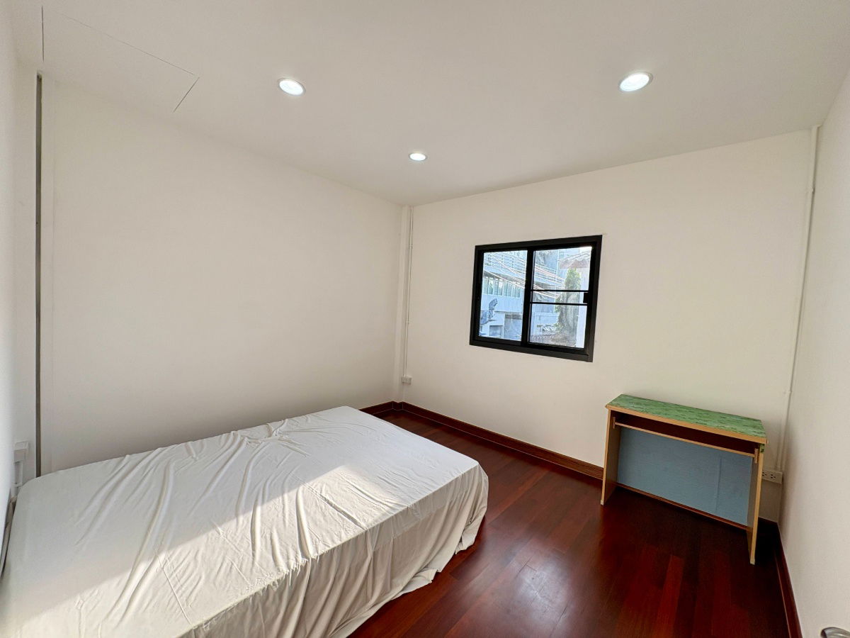 รูป ให้เช่า บ้านสวย บ้านเดี่ยว โฮมออฟฟิต 2 ชั้น 52 ตรว. พร้อมอยู่ ถ.พัฒนาการ ซอย 39 (ม.ปรีชา 1) 4นอน 3น้ำ ราคาพิเศษ - รูปที่ 16/18