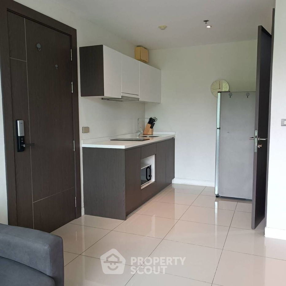 รูป คอนโด 1-ห้องนอน ที่ เดอะ พอยท์ พระตำหนัก ใกล้ ถนนพระตำหนัก พัทยา (ID 2472264) - รูปที่ 2/12