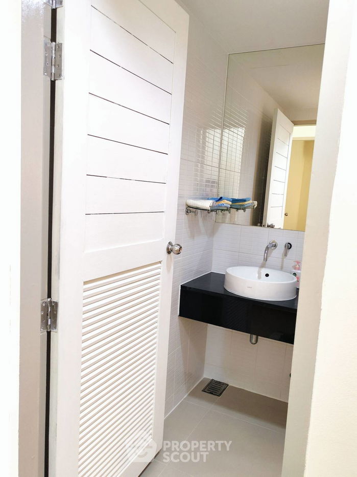 picture 2-BR Condo at Ideo Ladprao 5 near MRT Lat Phrao (ID 2469204) - 7/14