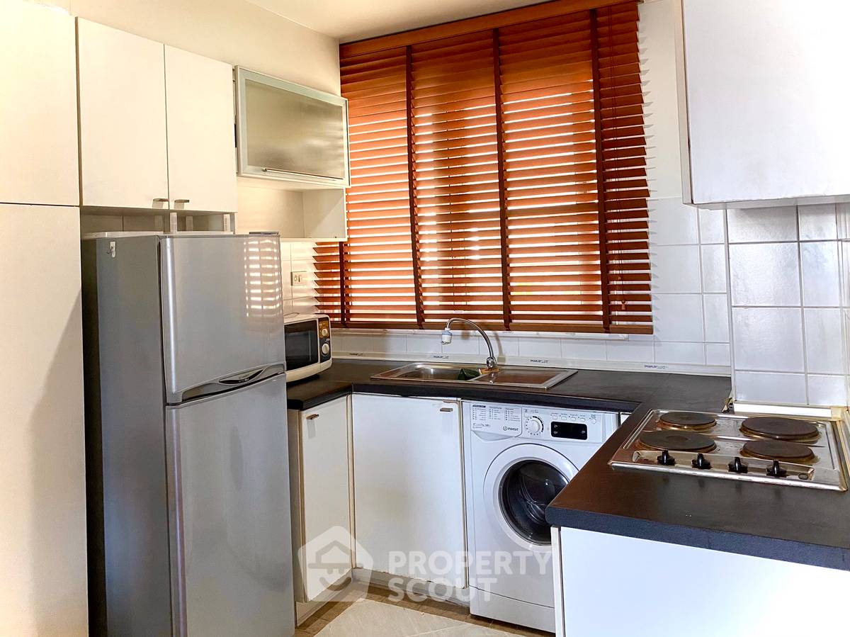 รูป คอนโด 2-ห้องนอน ที่ บ้านสิริ สาทร คอนโดมิเนียม ใกล้ MRT คลองเตย (ID 645831) - รูปที่ 4/8