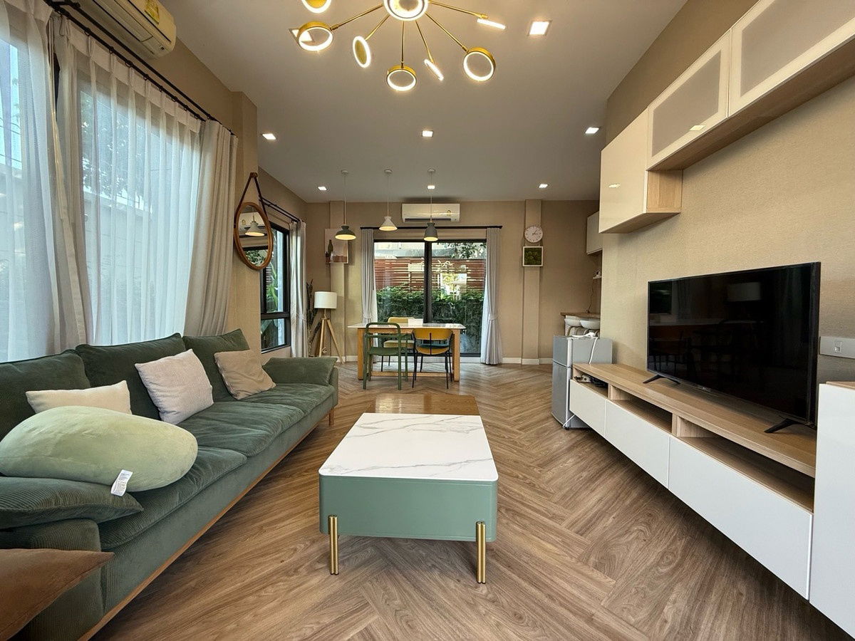 รูป 🏡 ให้เช่าบ้านเดี่ยวหรู — Bangkok Boulevard Srinakarin–Bangna หลังริม ทำเลดีที่สุดในโครงการ แต่งสวยพร้อมอยู่ ใกล้รถไฟฟ้า ของกินเพียบ 🔥 - รูปที่ 2/18