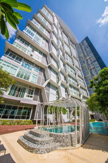 รูปภาพ 2-BR Condo at Ideo Verve Sukhumvit near BTS On Nut (ID 885019)
