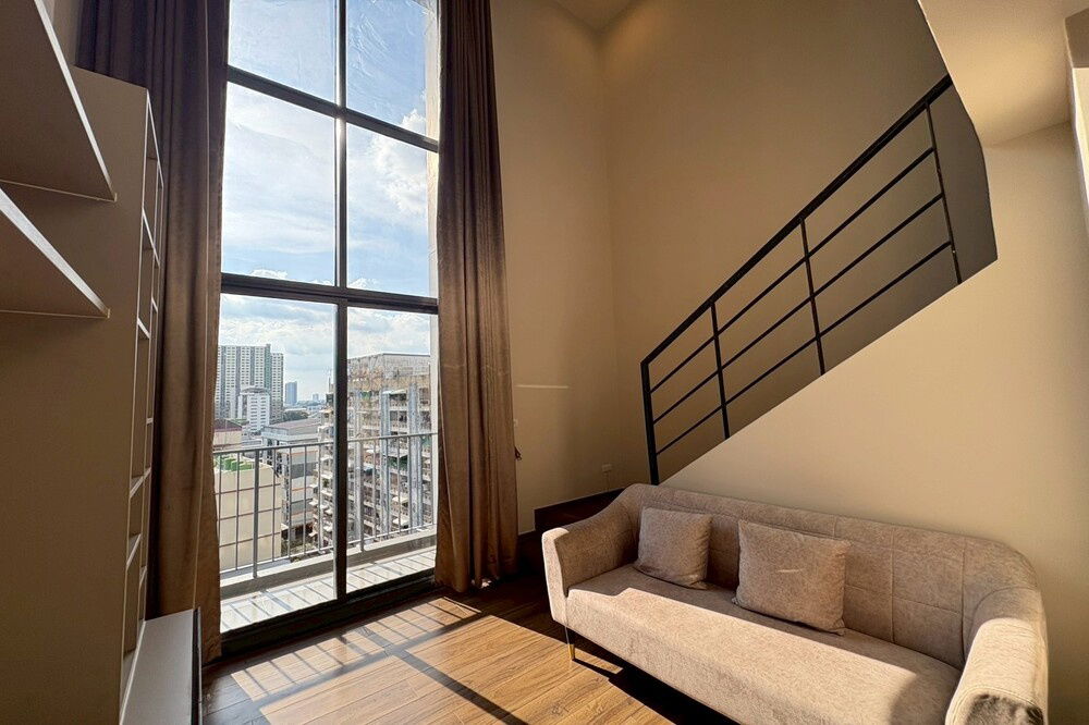 picture 🔥 Sale with tenant !! 🔥 Code C20240900069..........Onyx Phaholyothin, 1 bedroom Loft, 1 bathroom, high floor 10++, furnished, Special Deal!!📣📣 - 2/9