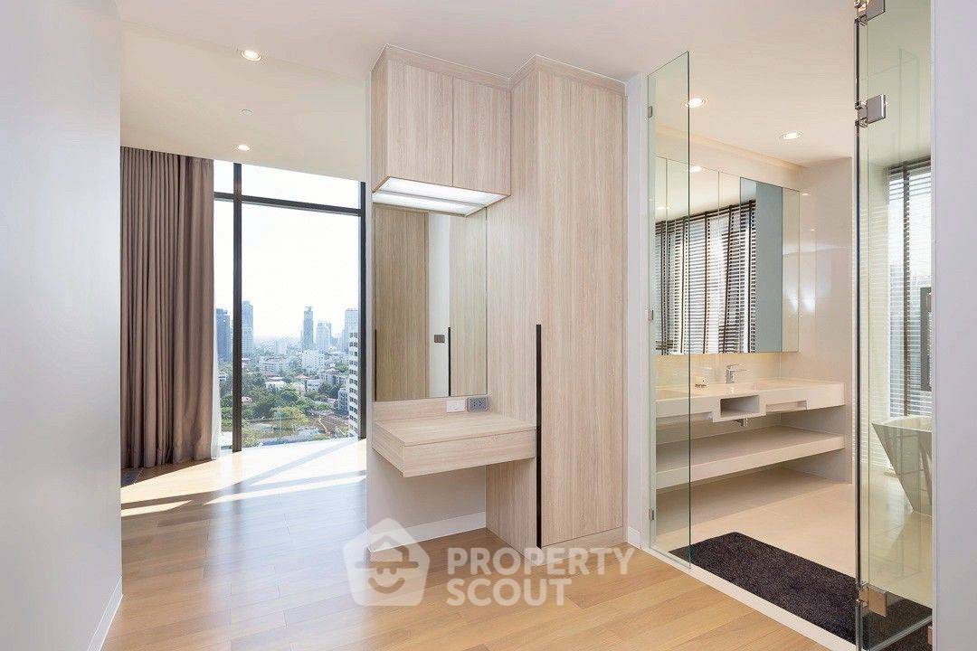 picture 2-BR Condo at Vittorio Sukhumvit 39 near BTS Phrom Phong (ID 1304228) - 11/24