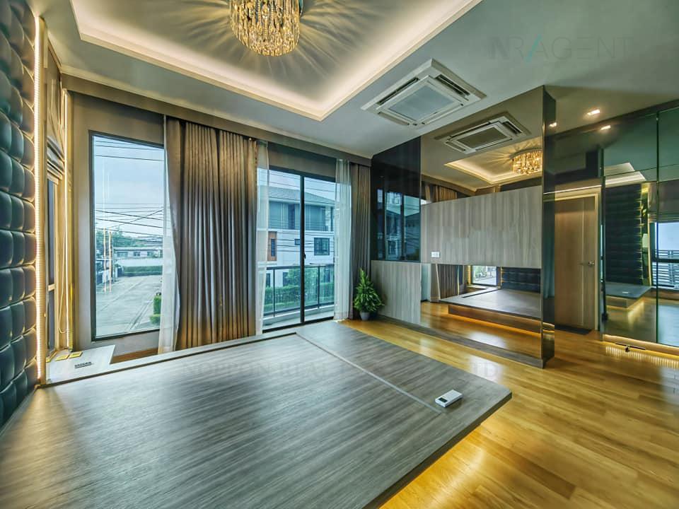 รูป ขายบ้านเดี่ยว โครงการ ศุภาลัย เอสเซ้นส์ ลาดพร้าว 2 ชั้น 6 ห้องนอน 5 ห้องน้ำ - รูปที่ 8/8