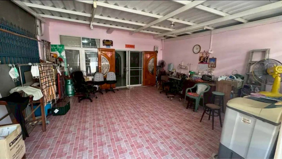 รูป 071AGJD บ้านทำเลแรงสุดในยุคนี้ – ใจกลาง CBD พระรามเก้า! - รูปที่ 2/7