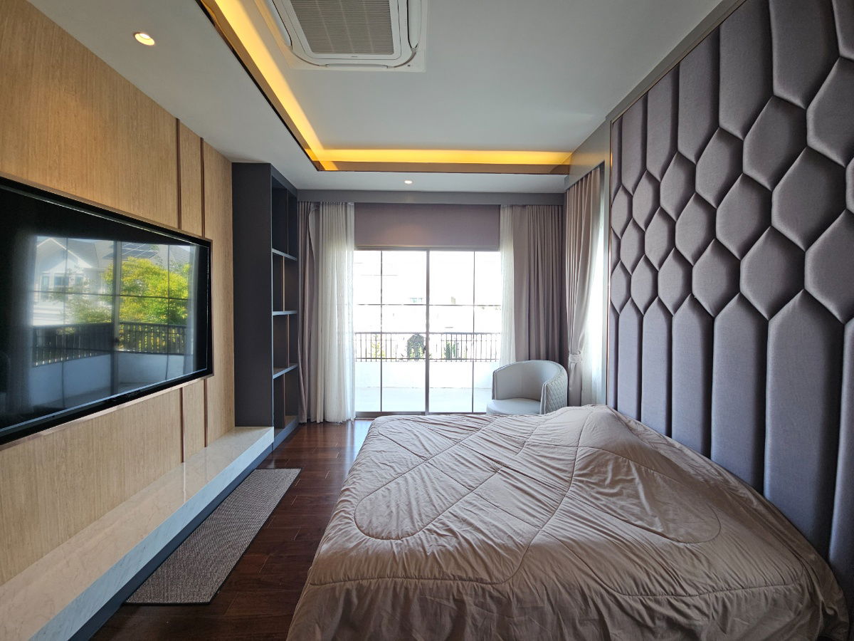 รูป ให้เช่า Perfect Masterpiece Sukhumvit 77 (137 ตร.ว.) 4 นอน 6 น้ำ ติดโรบินสันลาดกระบัง - รูปที่ 33/52