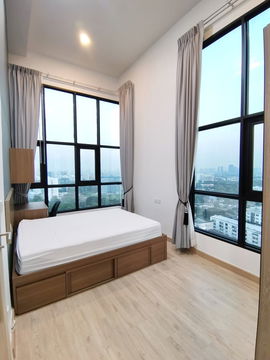 For Sale 3 bedroom Duplex, Knightsbridge Duplex Tiwanon, close to MRT Ministry of Public Health Station