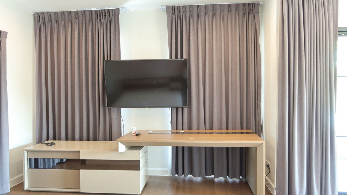 picture For rent Setthasiri Pattanakarn , 4 bedrooms big garden, Pet friendly - 11/18