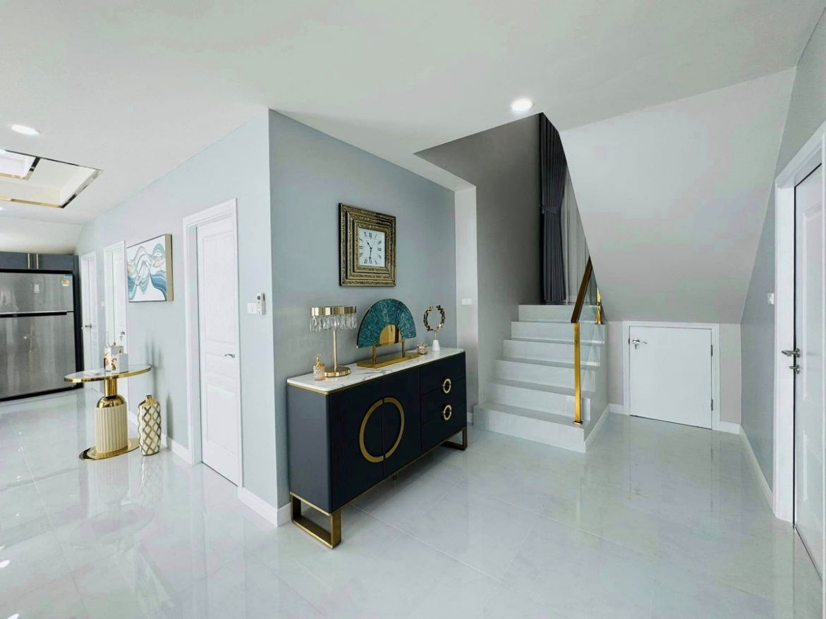 รูป KT0018📲LineID @556ryccg🏡บ้านพูลวิลล่าพัทยาเหนือ 60ตรว 350ตรม 4ห้องนอน เฟอร์นิเจอร์ครบ พร้อมสระน้ำ - รูปที่ 9/25