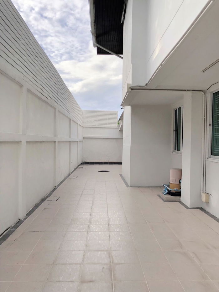 picture 🏡 For Sale: Fully Renovated 2-Storey Detached House – Vibhavadi Location 🚇 Near MRT Ratchadaphisek | 🛍️ Close to Central Ladprao - 25/26