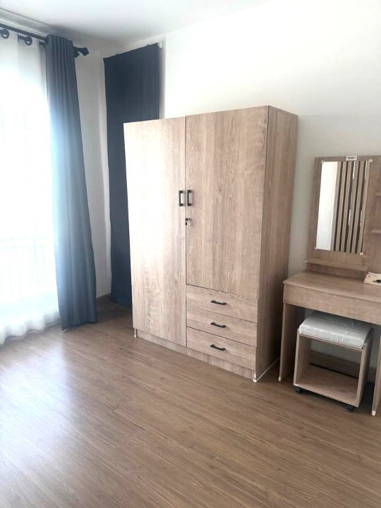 รูป ให้เช่าทาวน์โฮมสองชั้น  3 ห้องนอน 2 ห้องน้ำ 1 ห้องรับแขก 1 ห้องครัว   1  ที่จอดรถ - รูปที่ 9/17