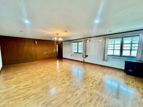 รูป ขายด่วน บ้านเดี่ยว สุทธิสาร ซอยลาดพร้าว48 ขนาด 219 ตรว 600 ตรม 6 นอน 6 น้ำ 2 ชั้น - รูปที่ 6/12